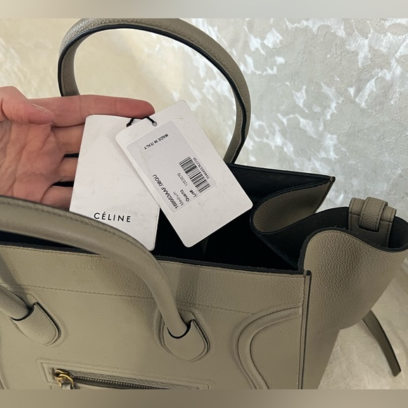 Celine Phantom Médium Quartz Calfskin Handbag with Suede inner lining - Picture 8 of 9
